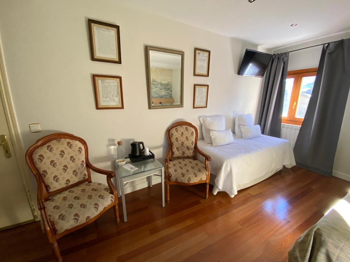 Hotel Casa Socotor ซาเยนต์ เด กาเยโก ภายนอก รูปภาพ